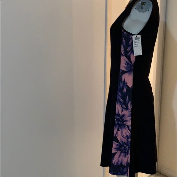 MARCCAIN navy knit dress with stripe on the side - Picture 2 of 7